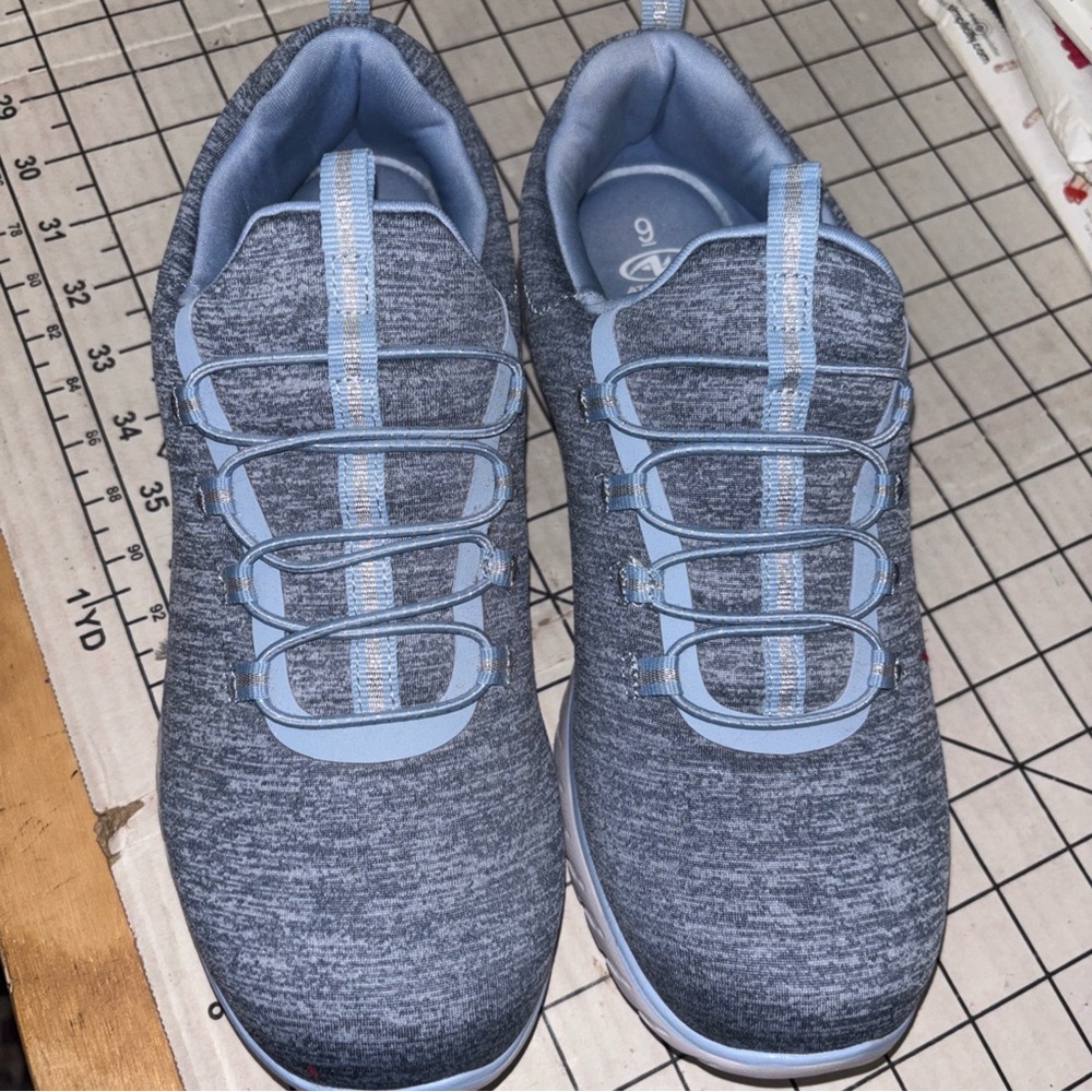 Stylish Baby Blue Heather Gray Women’s Athletic Shoes